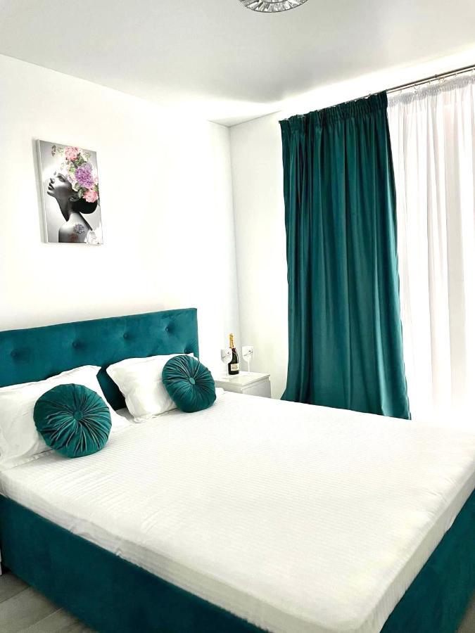 那沃达利Dominic 2 Beds 1 Sofa Parking Pool Apartament By Alezzi Nord10公寓 外观 照片